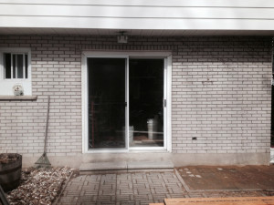 Projet d'installation de porte extérieur à Longueuil sur la Rive-Sud de Montréal - Rénovation Rive-Sud situé à Longueuil Projet d'installation de porte extérieur à Longueuil sur la Rive-Sud de Montréal - Rénovation Rive-Sud situé à Longueuil