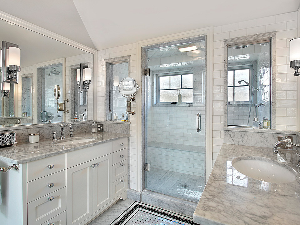 Service de rénovation de salle de bain à Brossard, Laval, Montréal, Rive-Nord et sur la Rive-Sud de Montréal / Rénovation Rive-Sud situé à Longueuil