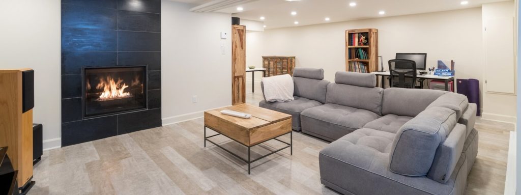 Service de poseur et installateur de plancher de bois franc, ingénierie, flottant, céramique ou vinyle sur la Rive-Sud, Rive-Nord, Montérégie, Longueuil, Montréal, Laval, etc. / Rénovation Rive-Sud